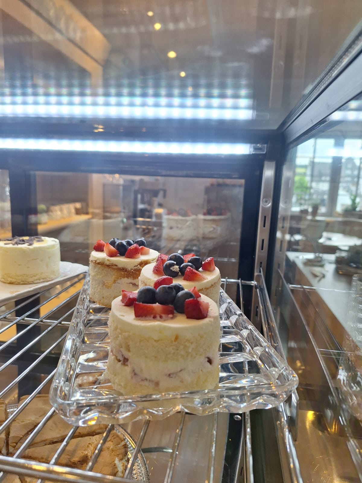 Törtchen mit frischen Beeren